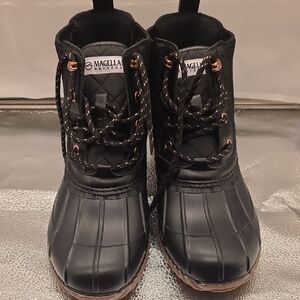 Magellan Black Waterproof Snow Boots Winter Outdoors Womens Sz 9